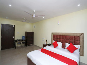 OYO 22510 Ma Classic Inn