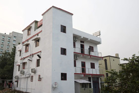 OYO 4720 Near KIIT University