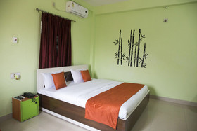 OYO 4720 Near KIIT University