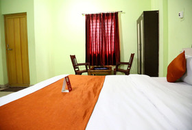 OYO 4720 Near KIIT University