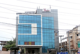 Hotel Royal Guest House by OYO Rooms