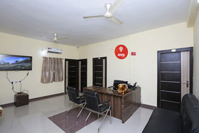 OYO 8858 The Corpz Inn