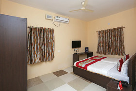 OYO 8858 The Corpz Inn