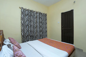 FabExpress Paradise Inn II