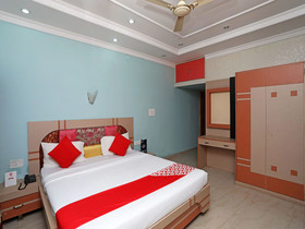 Priyanka Residency By OYO Rooms