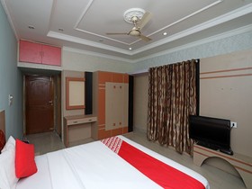 Priyanka Residency By OYO Rooms