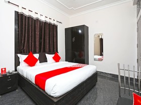 Regal Stays By OYO Rooms