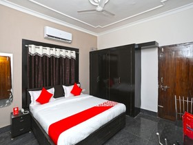 Regal Stays By OYO Rooms