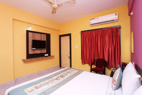 Shibani & Suhani By OYO Rooms