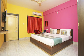 Shibani & Suhani By OYO Rooms