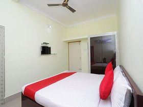 Soveet Residency by OYO Rooms