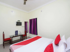 Soveet Residency by OYO Rooms
