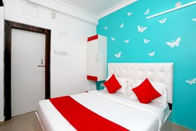 Star Inn by Goroomgo