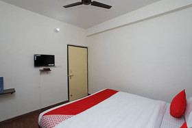 The Dream Palace By OYO Rooms