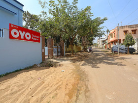 OYO 10512 Shivaas Royal