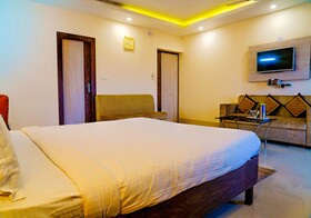 The Kanchan Plaza by FabHotels