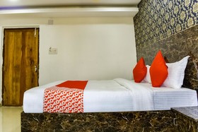 The Midland by OYO Rooms