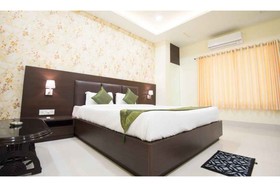 Treebo Trend Kings Court