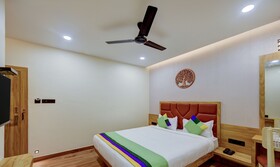 Treebo Trend Aasma Downtown