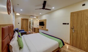 Treebo Trend Aasma Downtown