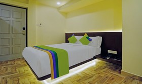 Treebo Trend Hotel Golden Nest