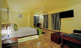 Treebo Trend Hotel Golden Nest