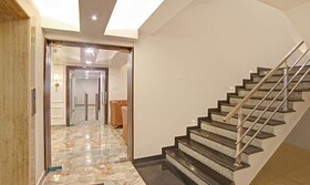 Treebo Trend Lazystay Elite