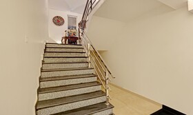 Treebo Trend Lazystay Elite