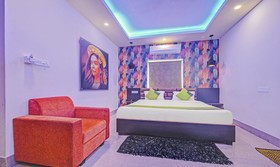 Treebo Trend The Bollywood Hotel
