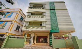 Treebo Trend The Bollywood Hotel
