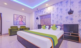 Treebo Trend The Bollywood Hotel
