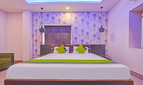 Treebo Trend The Bollywood Hotel
