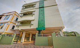Treebo Trend The Bollywood Hotel