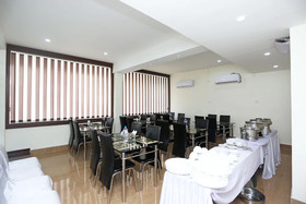 Triple Tree Hotels & Resorts By OYO Rooms