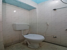 Sri Krishna Inn Lodging & Boardingby OYO Rooms