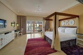Mayfair Palm Beach Resort