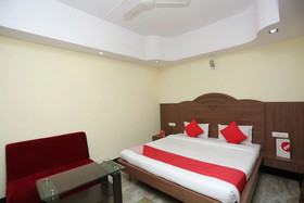 Yogendra Residency by OYO Rooms