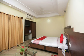 Yogendra Residency by OYO Rooms