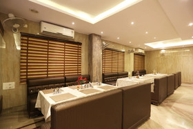 Yogendra Residency by OYO Rooms