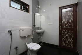 Yogendra Residency by OYO Rooms