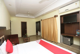 Yogendra Residency by OYO Rooms