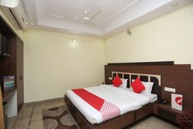Yogendra Residency by OYO Rooms