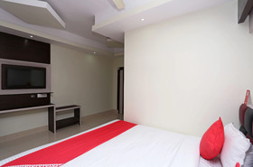 Aayan International by OYO Rooms