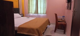 Goroomgo Jagdish Palace