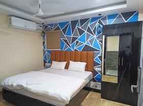 Goroomgo Santosh Inn Puri