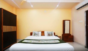 Goroomgo Silicon Residency Puri