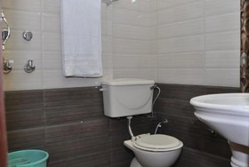 Hotel Biswanath Inn Puri by Goroomgo