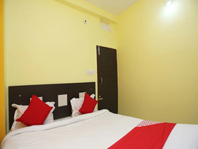 Hotel Blue Moon By OYO Rooms