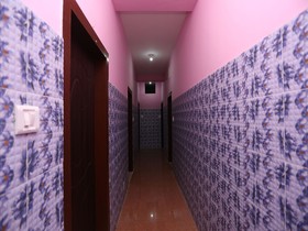 Hotel Blue Moon By OYO Rooms