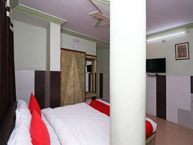 Hotel Golden Bangla by OYO Rooms
